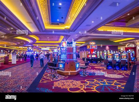 casino room 24 7